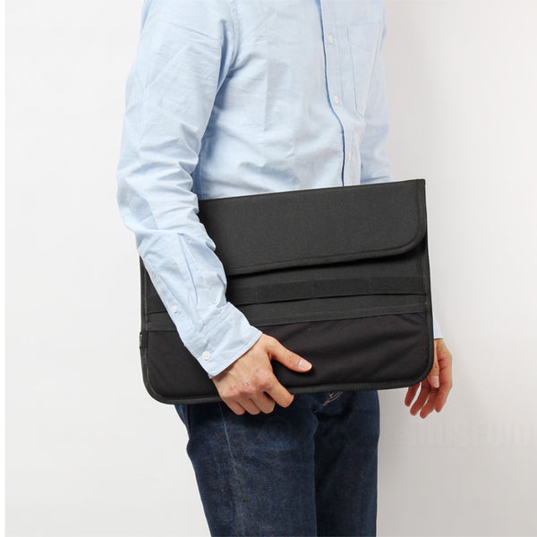 15-inch  MACBOOK CASE CSE-MB15-BLK BLACK