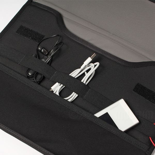 15-inch  MACBOOK CASE CSE-MB15-BLK BLACK